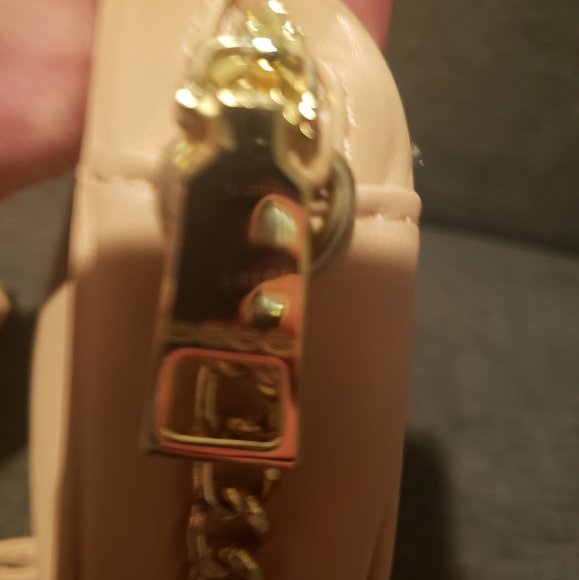 BeBe Pink Hand Bag With Gold Chain On The Strap - Picture 6 of 7